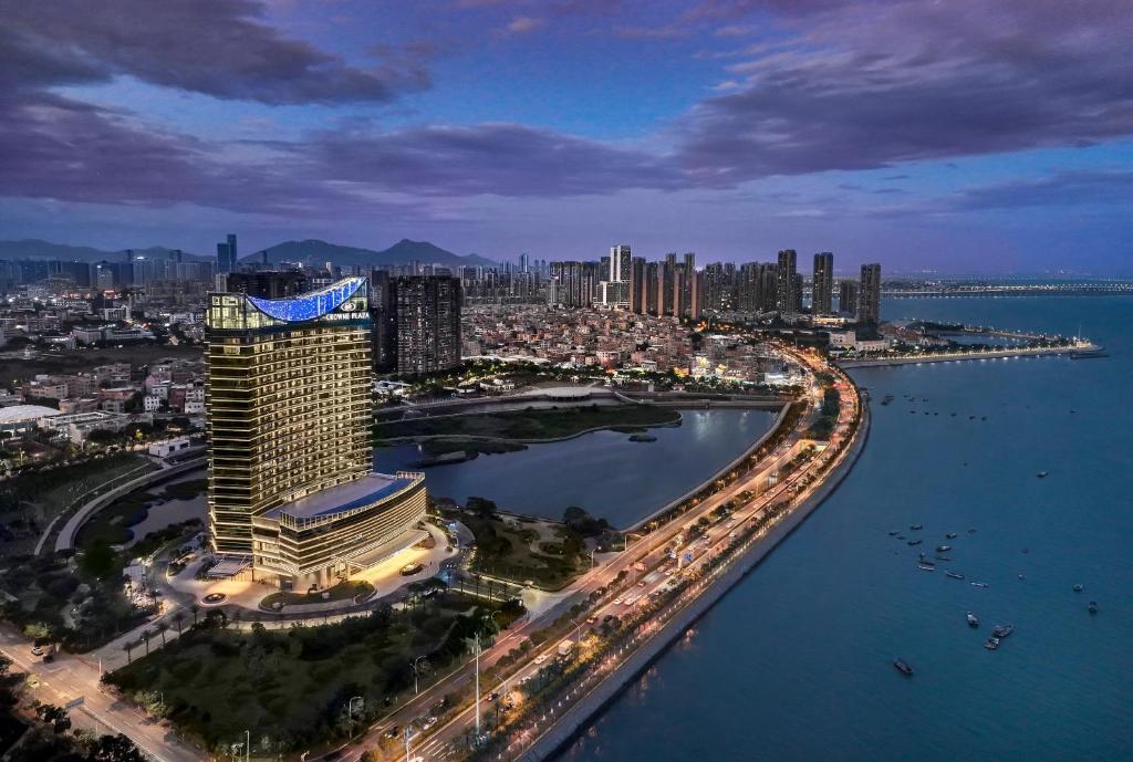 厦门集美海景皇冠假日酒店（免费Mini Bar）