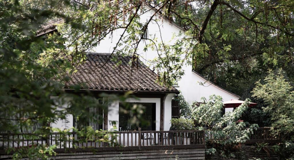杭州溪上云间度假酒店