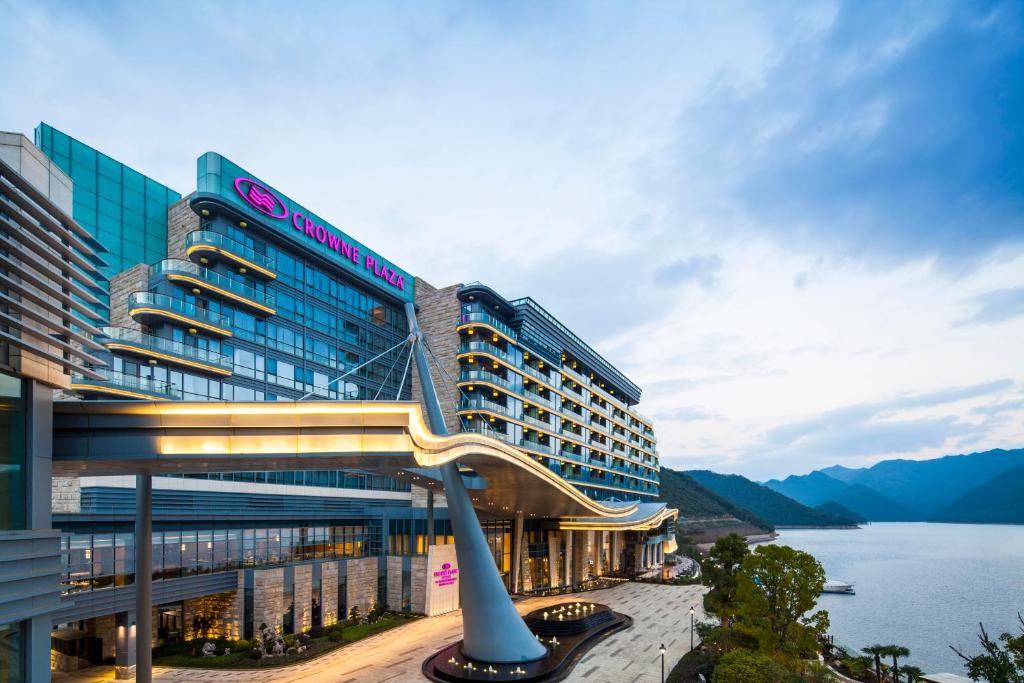Crowne Plaza Hangzhou Thousand Island Lake by IHG