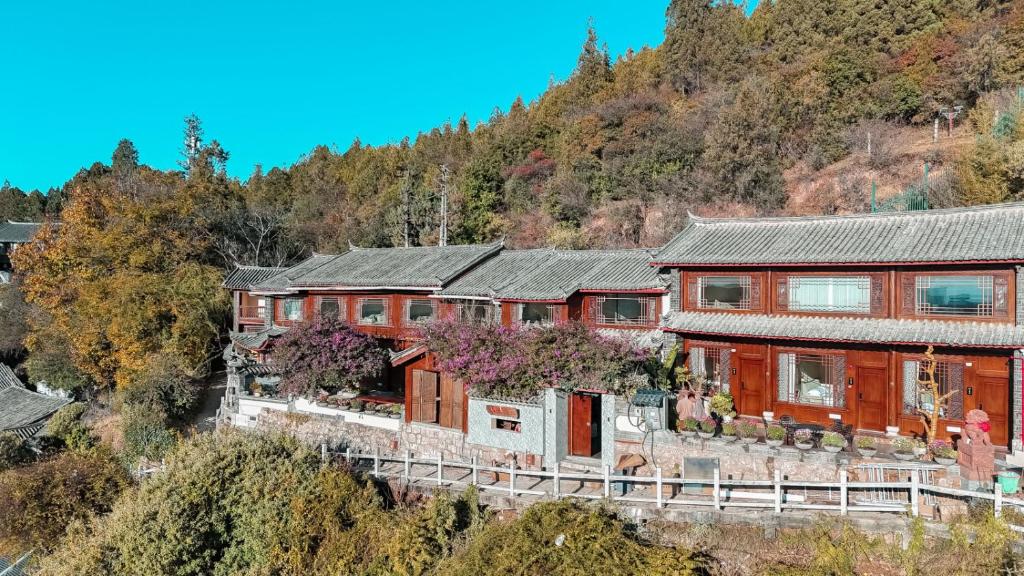 Lijiang BYW Mount View INN