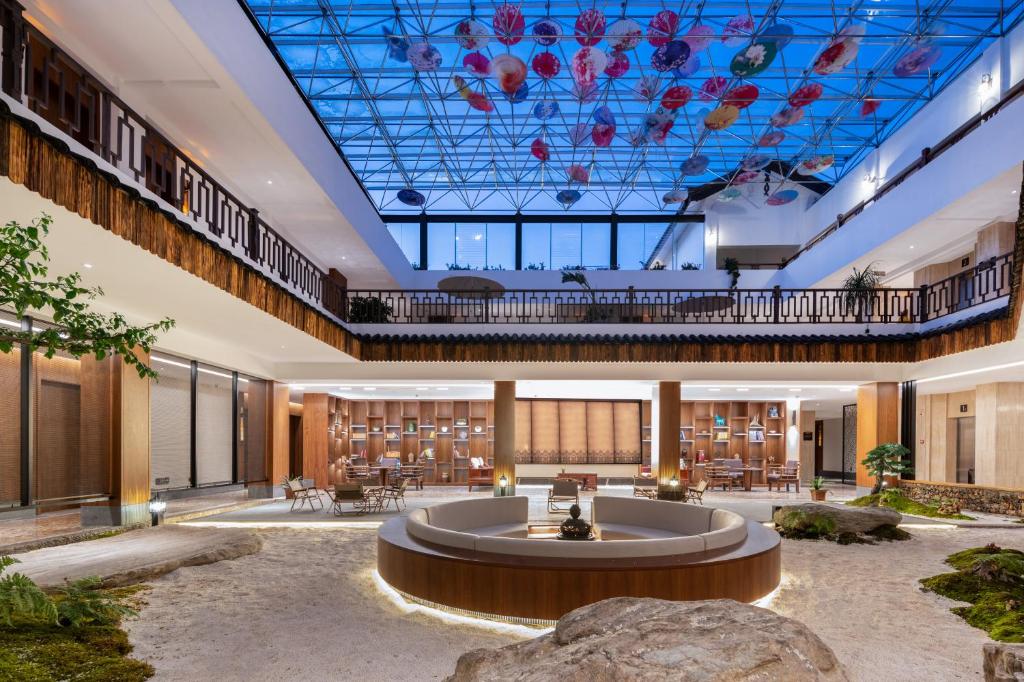 丽江花马君亭酒店