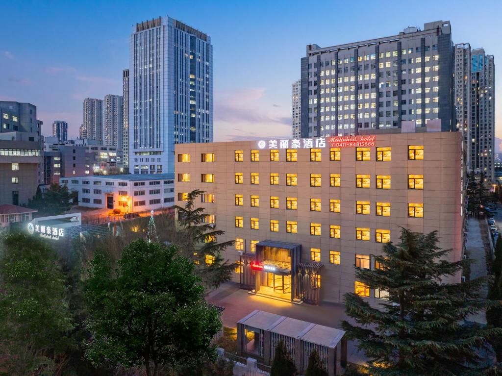 美丽豪大连高新万达广场星海酒店