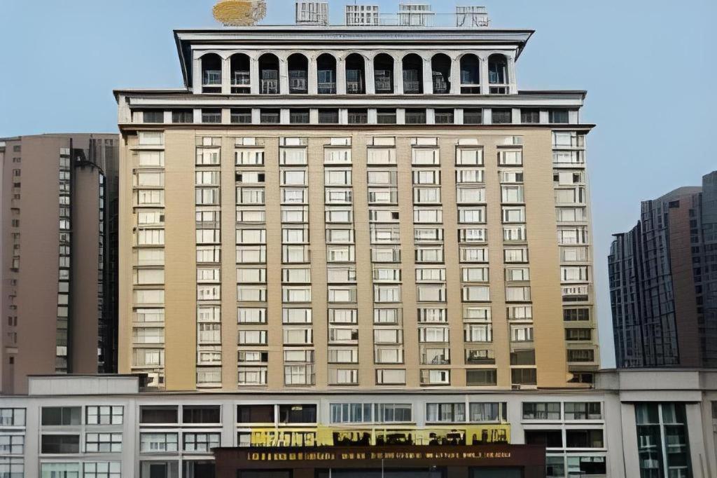 New Century Pujiang Hotel