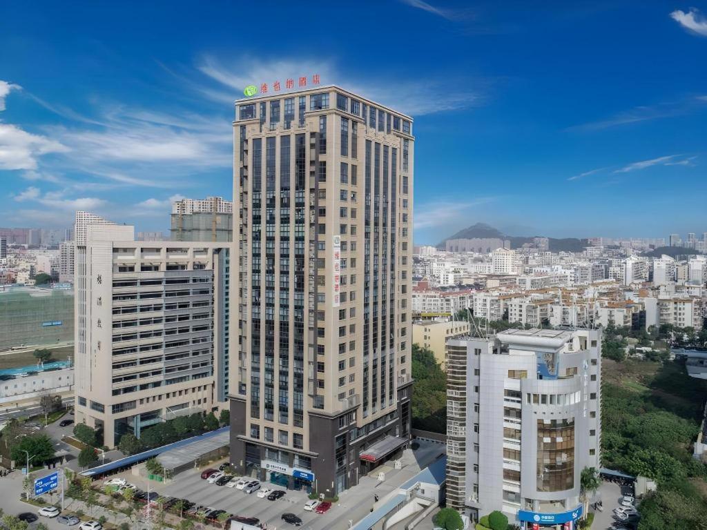 Vienna Hotel Fujian Fuqing Wanda Plaza