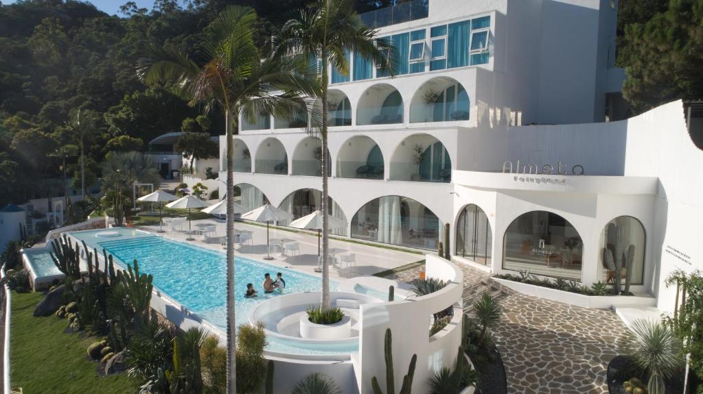 Almeta Designer Hotel